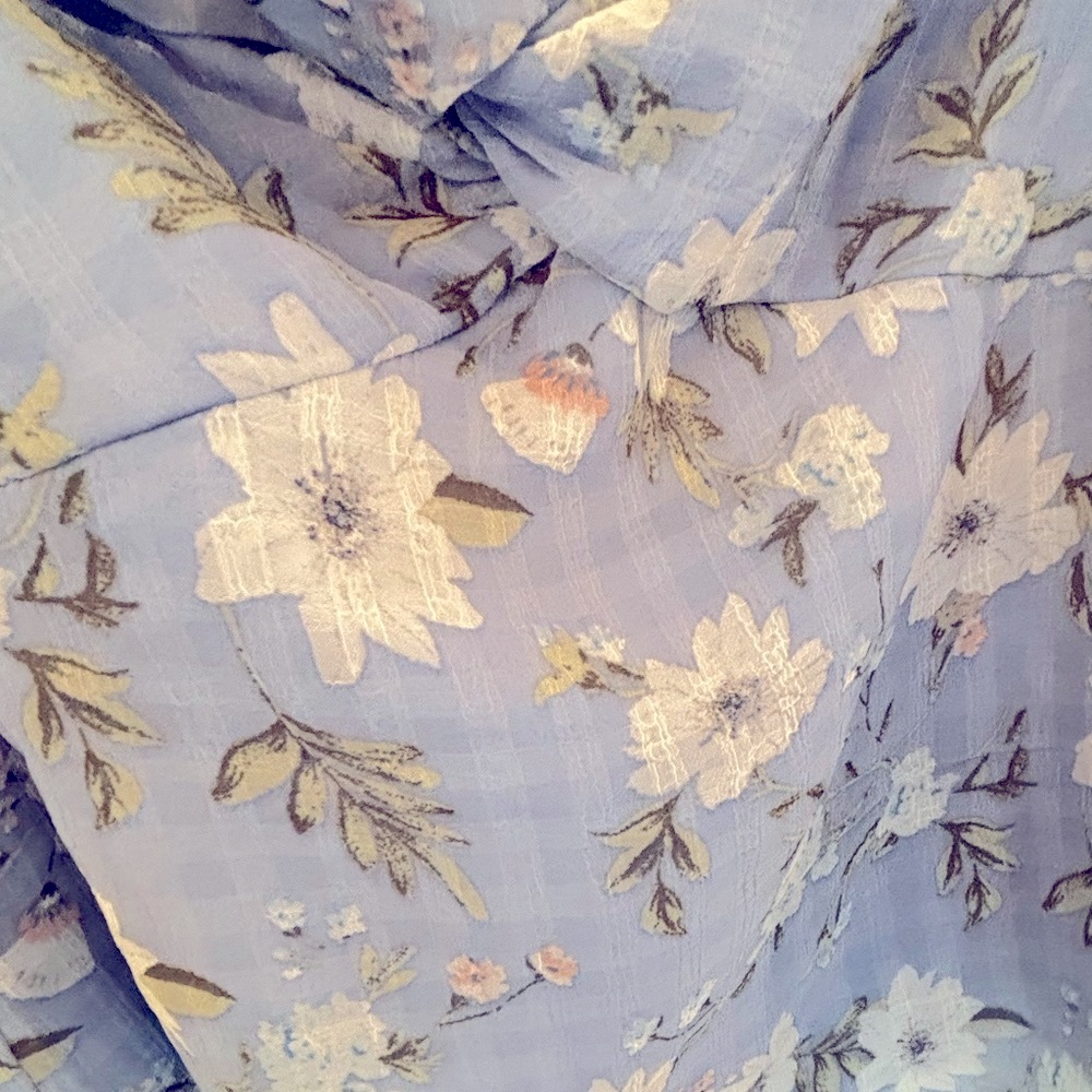 NWT LUSH Blue Floral Blouse - Picture 6 of 14